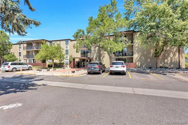 2281 S Vaughn Way #104A Aurora, CO 80014