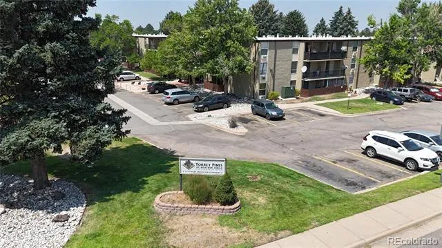 2281 S Vaughn Way #104A Aurora, CO 80014