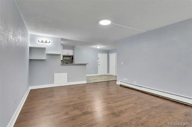 2281 S Vaughn Way #104A Aurora, CO 80014