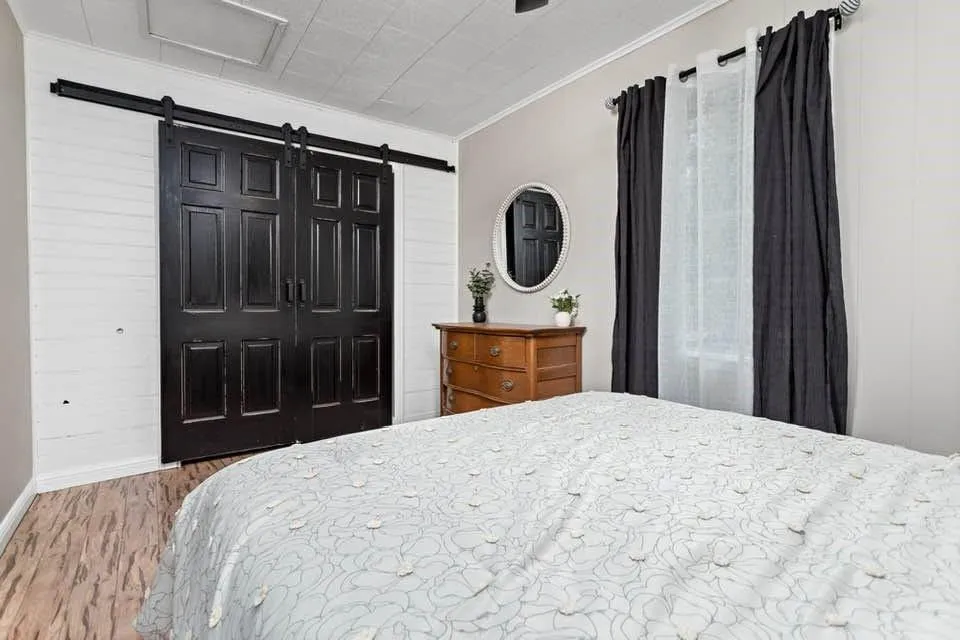 105 Saxon Lane Woodville, TX 75979