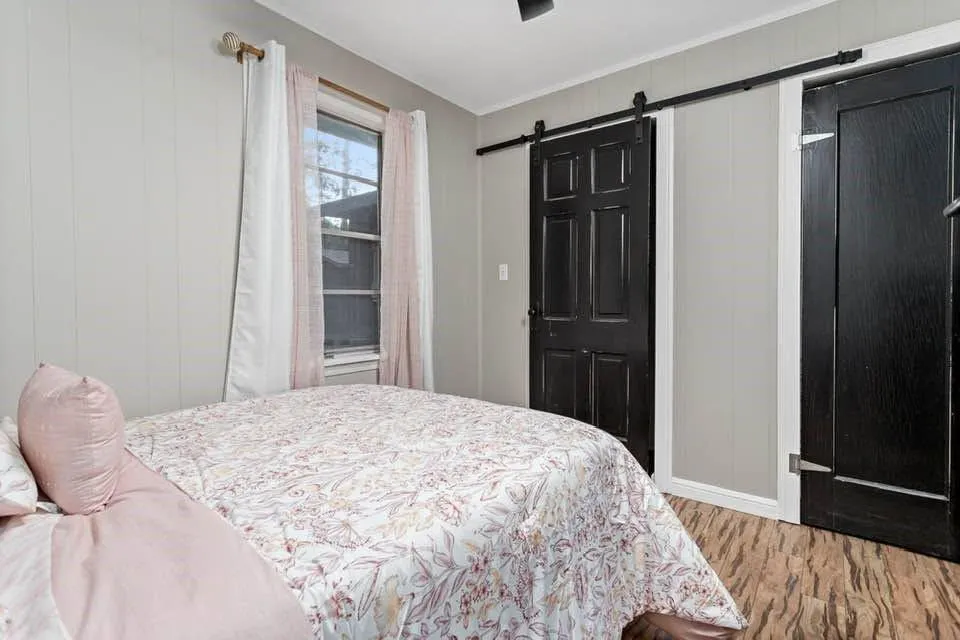 105 Saxon Lane Woodville, TX 75979