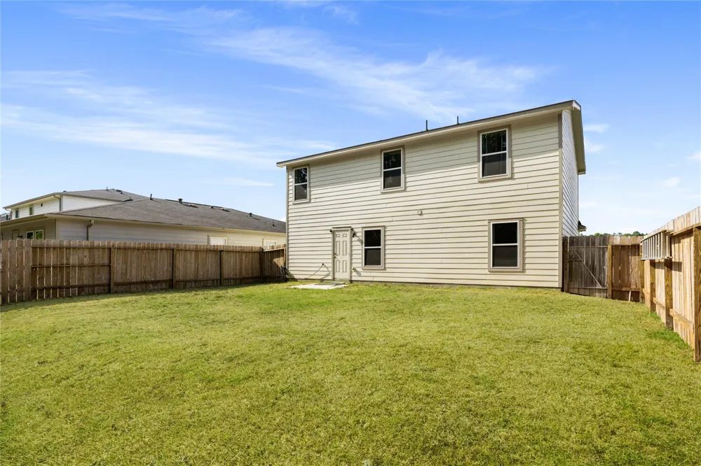 10130 Cerritos Drive Conroe, TX 77306