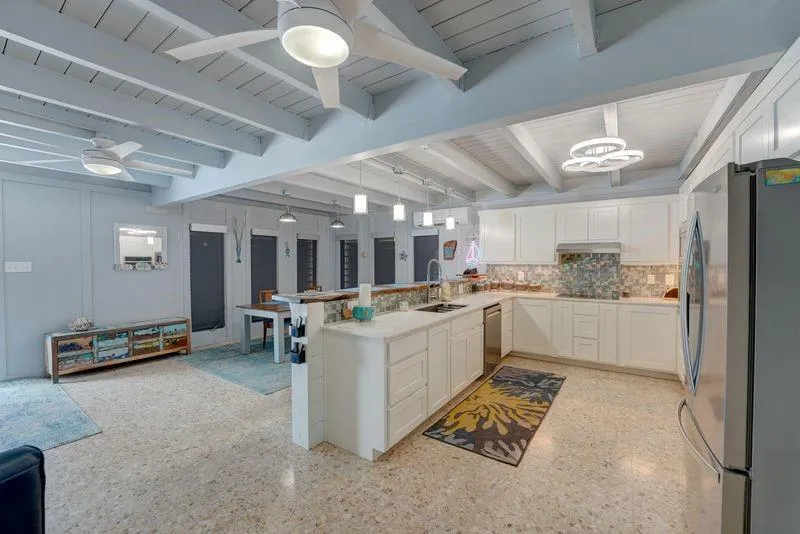 320 Timothy Street Rockport, TX 78382