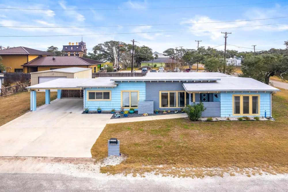 320 Timothy Street Rockport, TX 78382