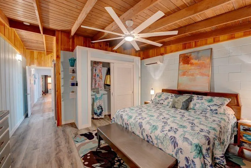 320 Timothy Street Rockport, TX 78382
