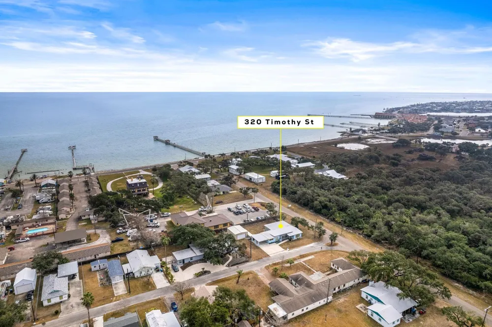 320 Timothy Street Rockport, TX 78382
