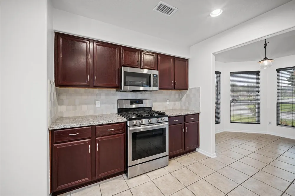 9897 Expedition Trail Conroe, TX 77385