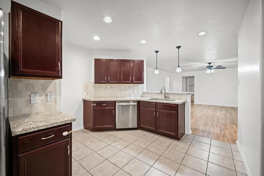 9897 Expedition Trail Conroe, TX 77385