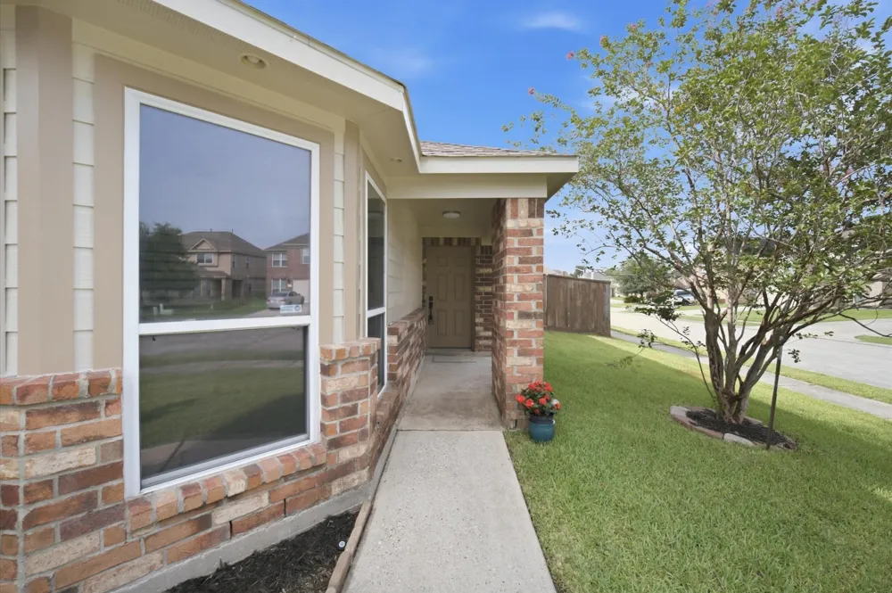 9897 Expedition Trail Conroe, TX 77385