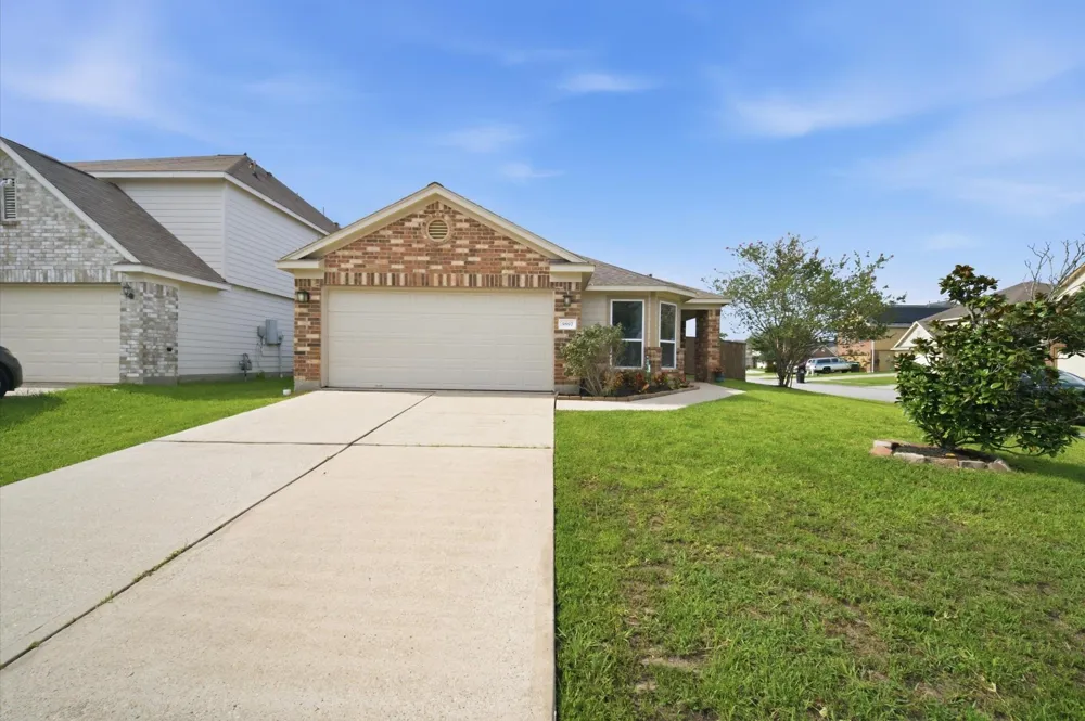 9897 Expedition Trail Conroe, TX 77385