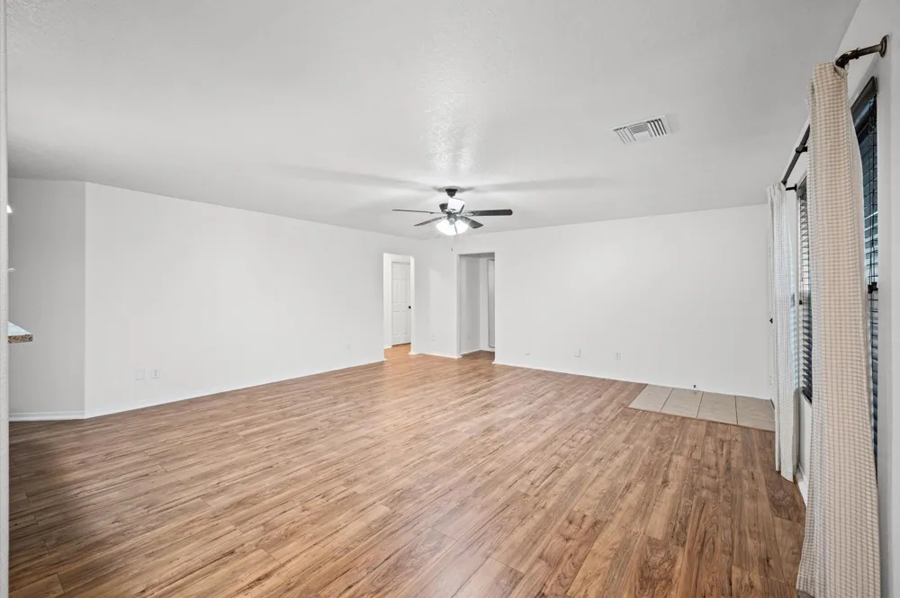 9897 Expedition Trail Conroe, TX 77385