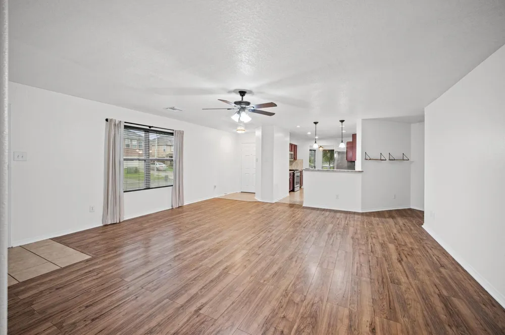 9897 Expedition Trail Conroe, TX 77385