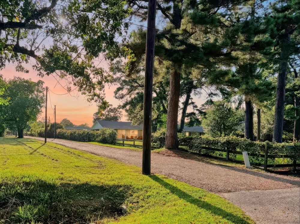 22035 Buescher Road Tomball, TX 77377