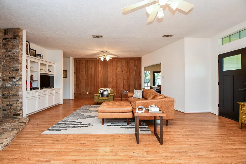 22035 Buescher Road Tomball, TX 77377