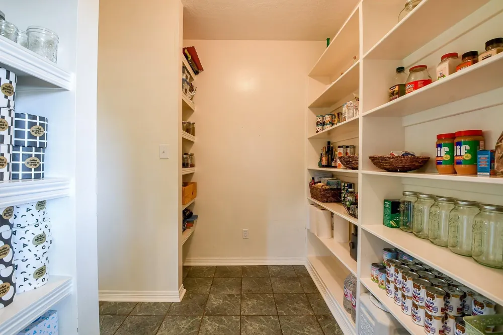 22035 Buescher Road Tomball, TX 77377