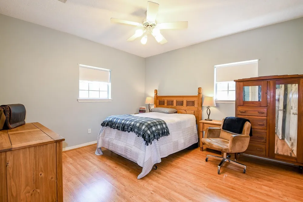 22035 Buescher Road Tomball, TX 77377