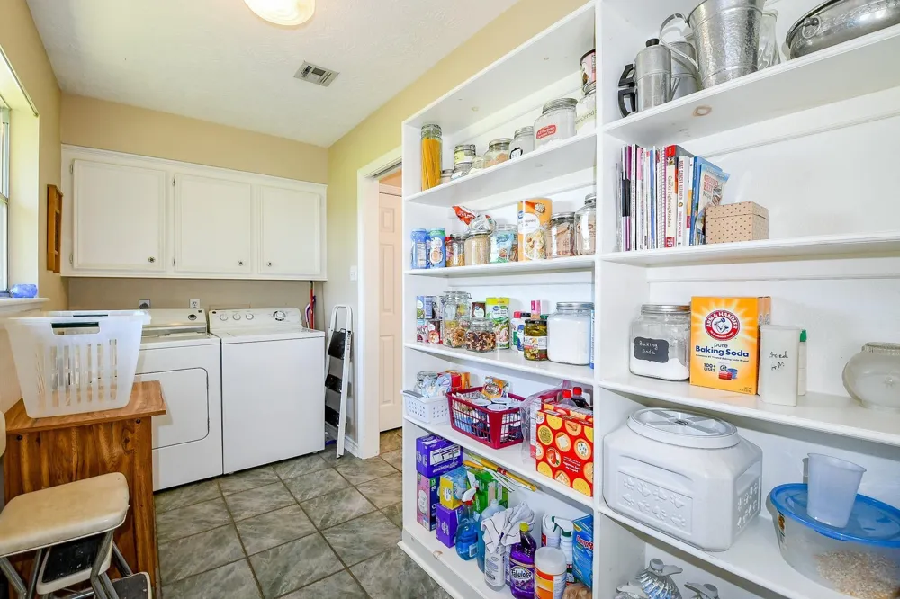 22035 Buescher Road Tomball, TX 77377