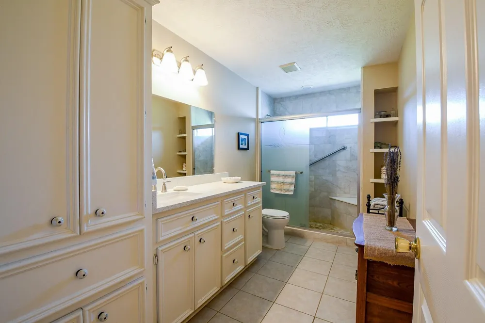 22035 Buescher Road Tomball, TX 77377