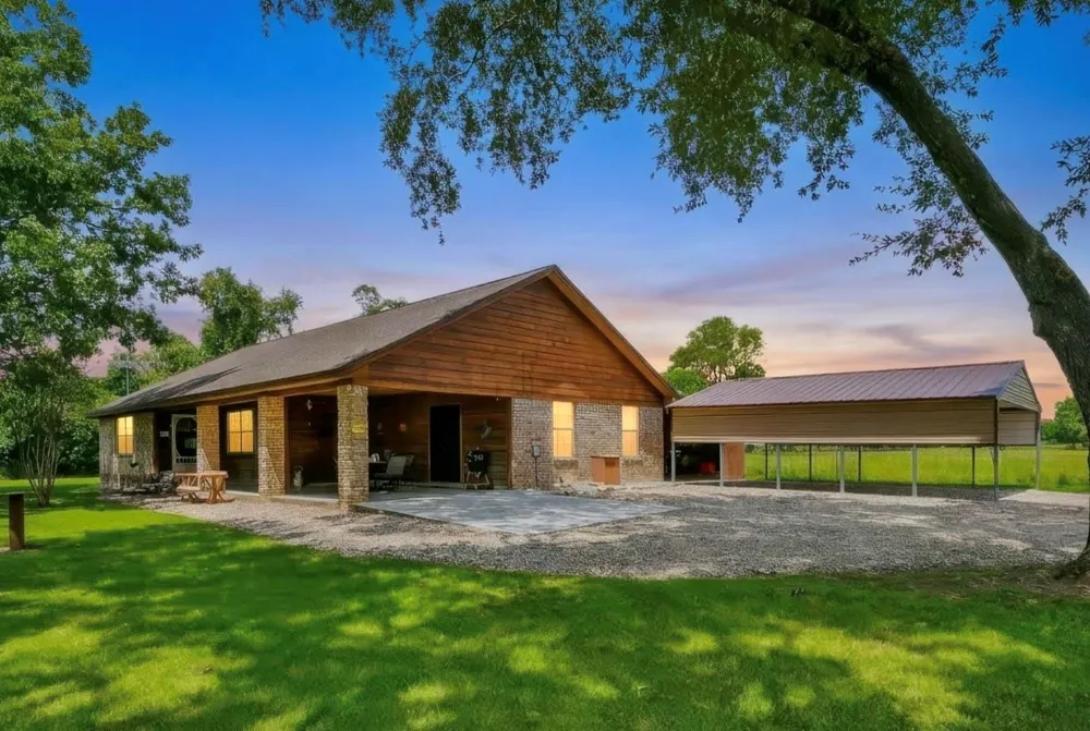 22035 Buescher Road Tomball, TX 77377