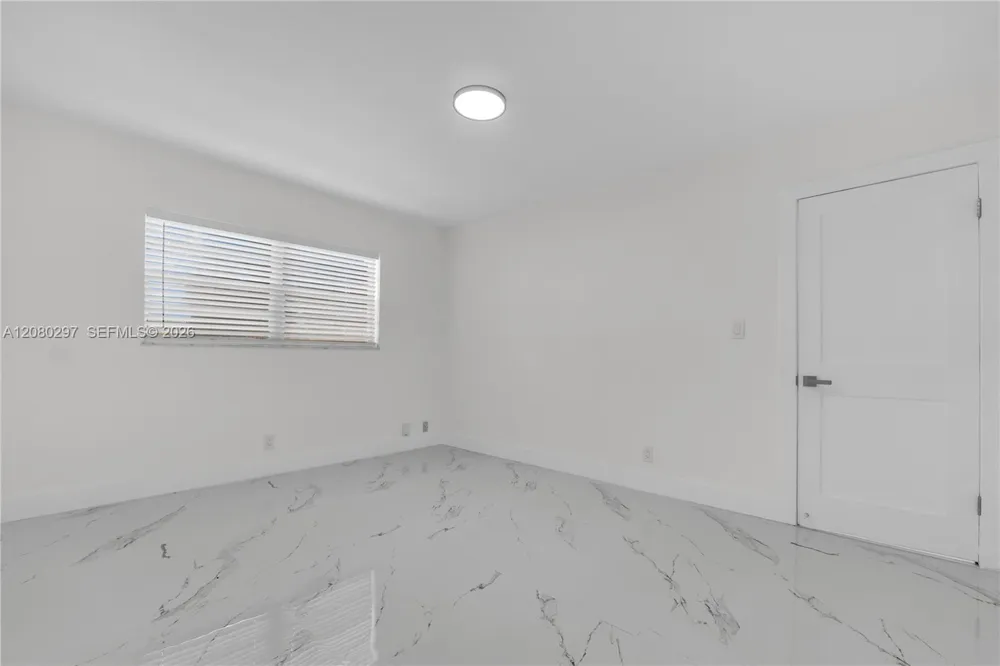 5100 SW 90th Ave #109 Cooper City, FL 33328