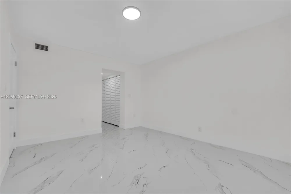 5100 SW 90th Ave #109 Cooper City, FL 33328
