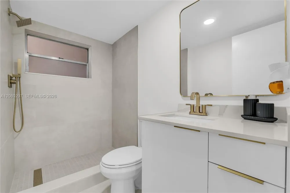 5100 SW 90th Ave #109 Cooper City, FL 33328