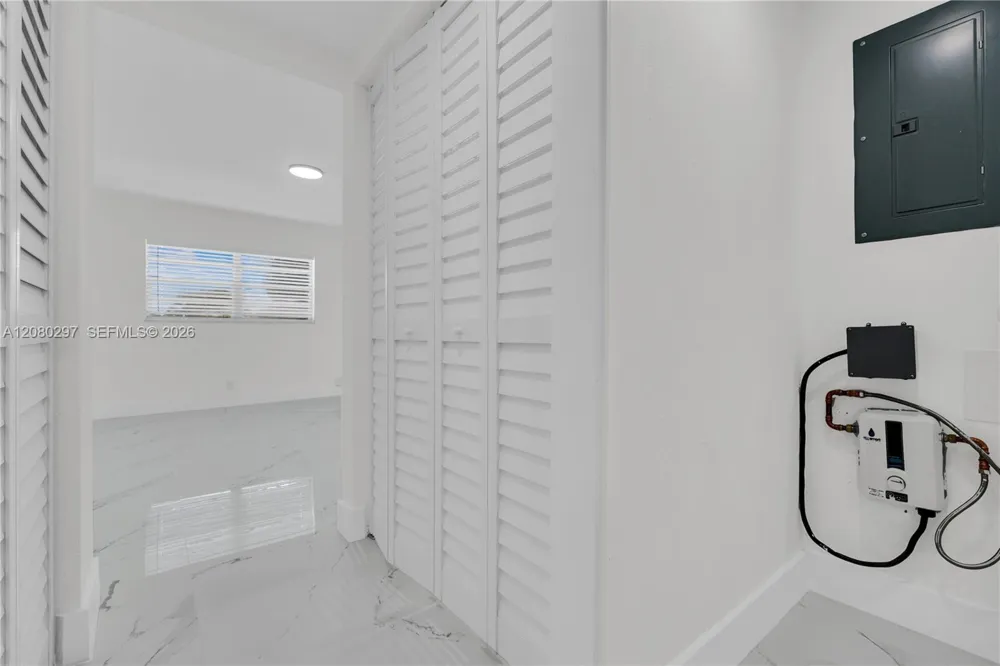 5100 SW 90th Ave #109 Cooper City, FL 33328