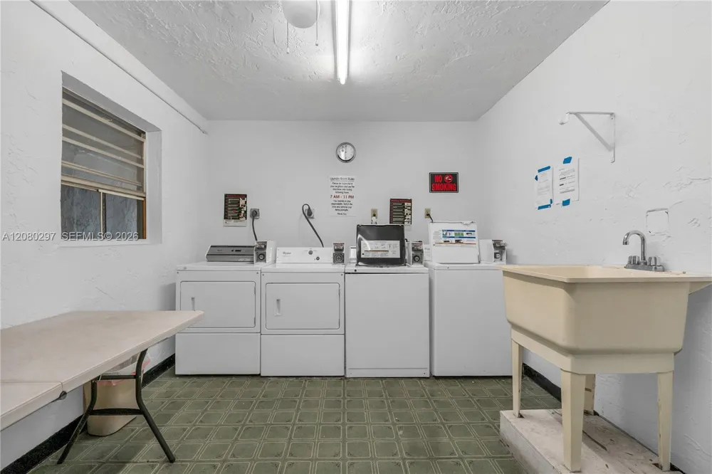 5100 SW 90th Ave #109 Cooper City, FL 33328