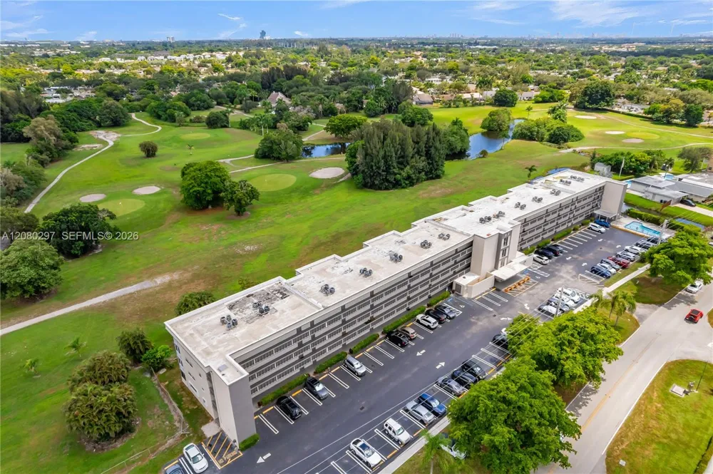 5100 SW 90th Ave #109 Cooper City, FL 33328