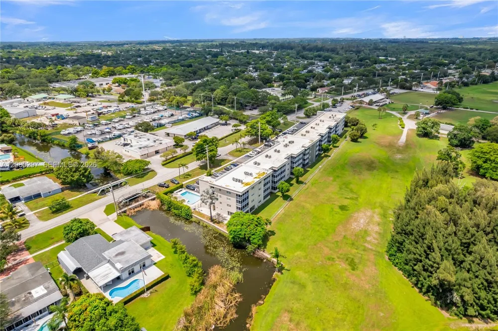 5100 SW 90th Ave #109 Cooper City, FL 33328