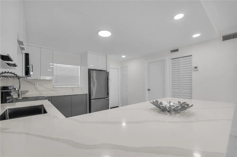 5100 SW 90th Ave #109 Cooper City, FL 33328