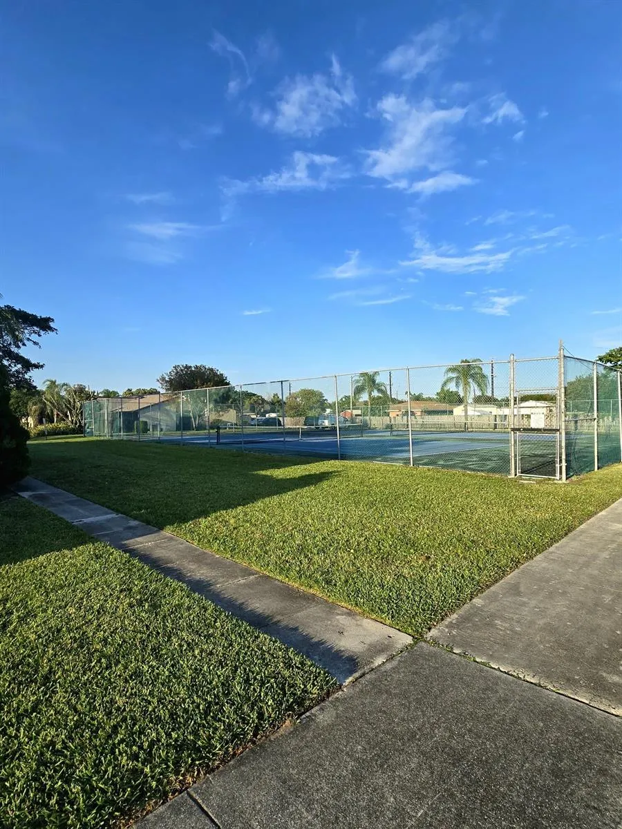 4204 WATERVIEW CIRCLE Palm Springs, FL 33461
