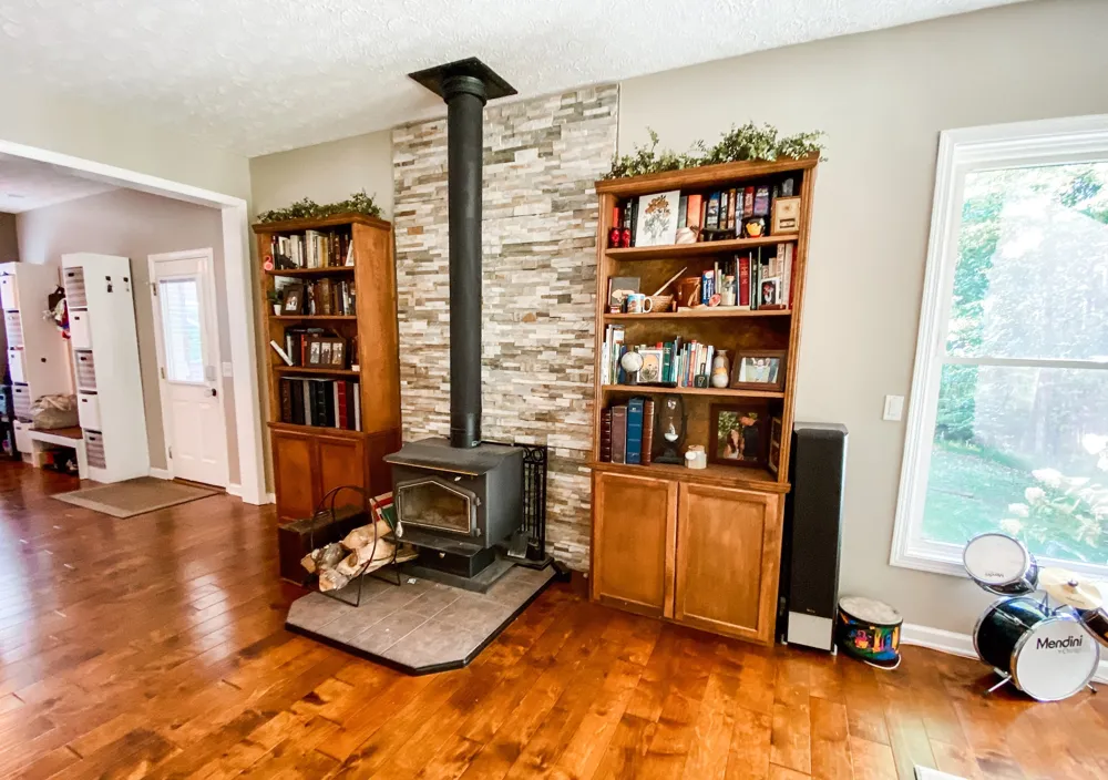 1006 Clearview Pt Cottontown, TN 37048