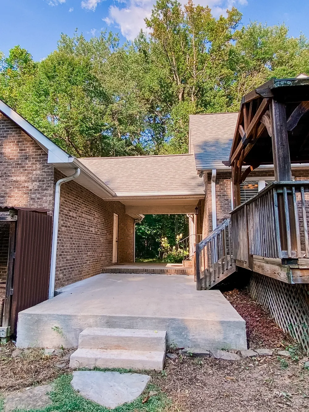 1006 Clearview Pt Cottontown, TN 37048