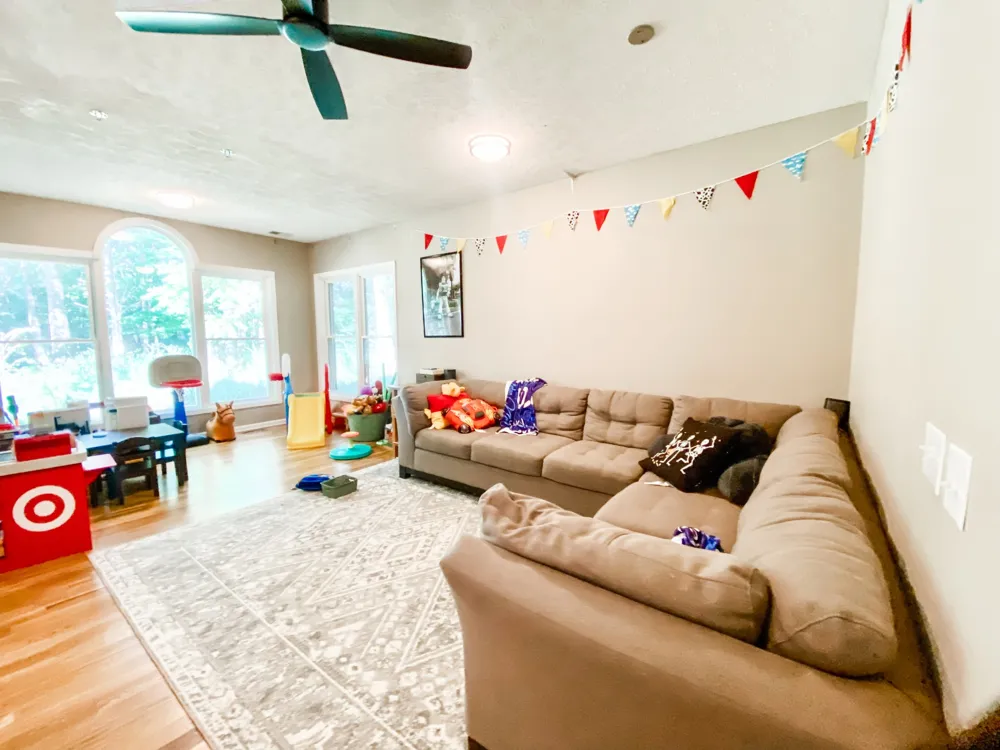 1006 Clearview Pt Cottontown, TN 37048