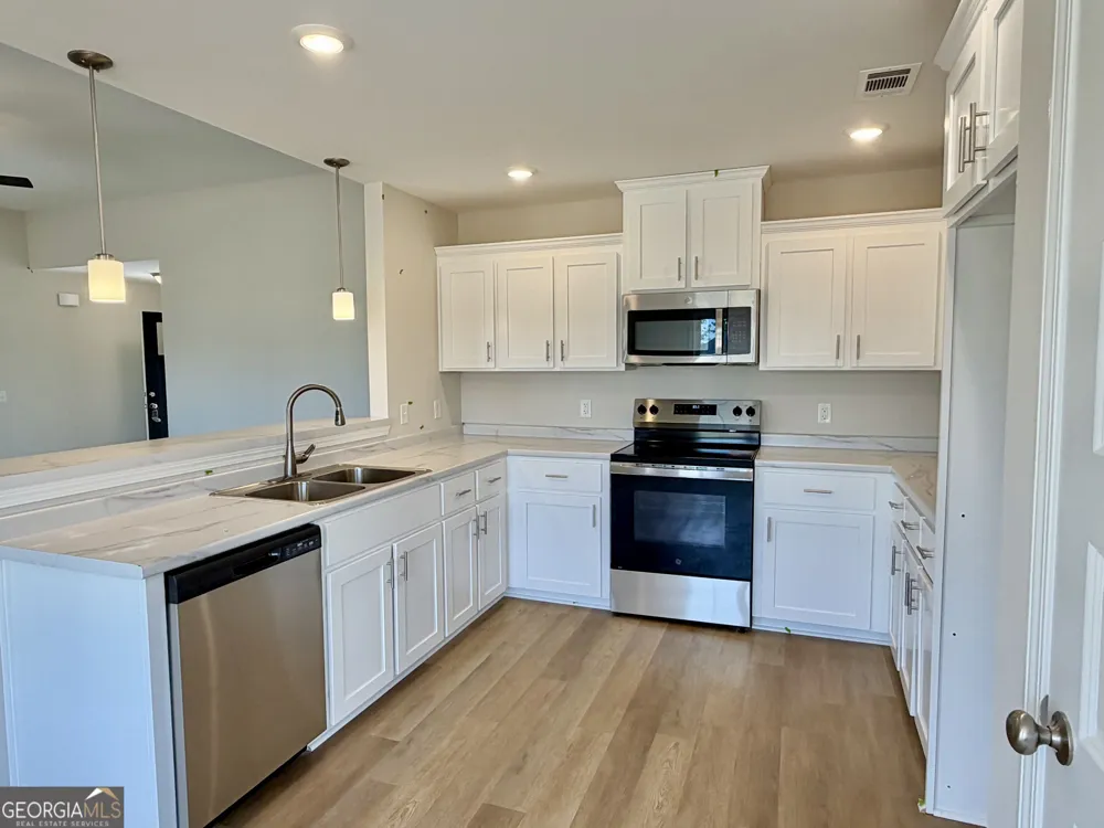 668 Belfast LOOP Ellabell, GA 31308