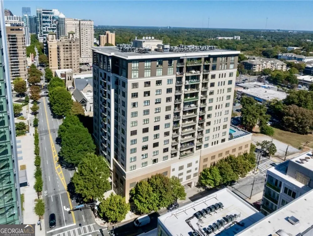 565 Peachtree ST NE Atlanta, GA 30308
