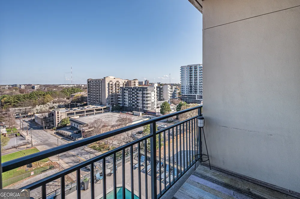 565 Peachtree ST NE Atlanta, GA 30308