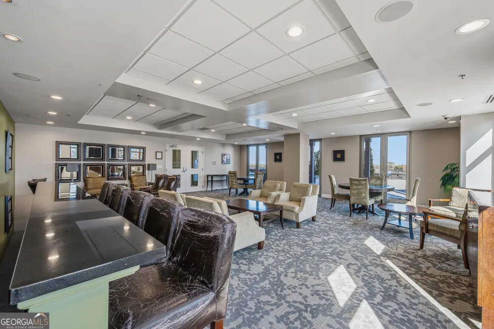 565 Peachtree ST NE Atlanta, GA 30308