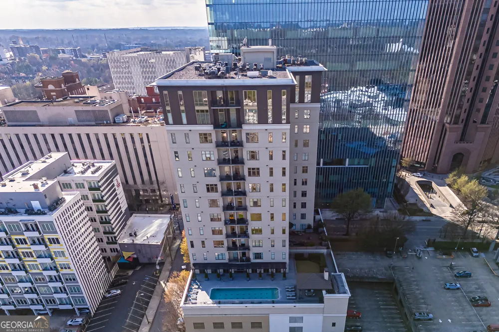 565 Peachtree ST NE Atlanta, GA 30308