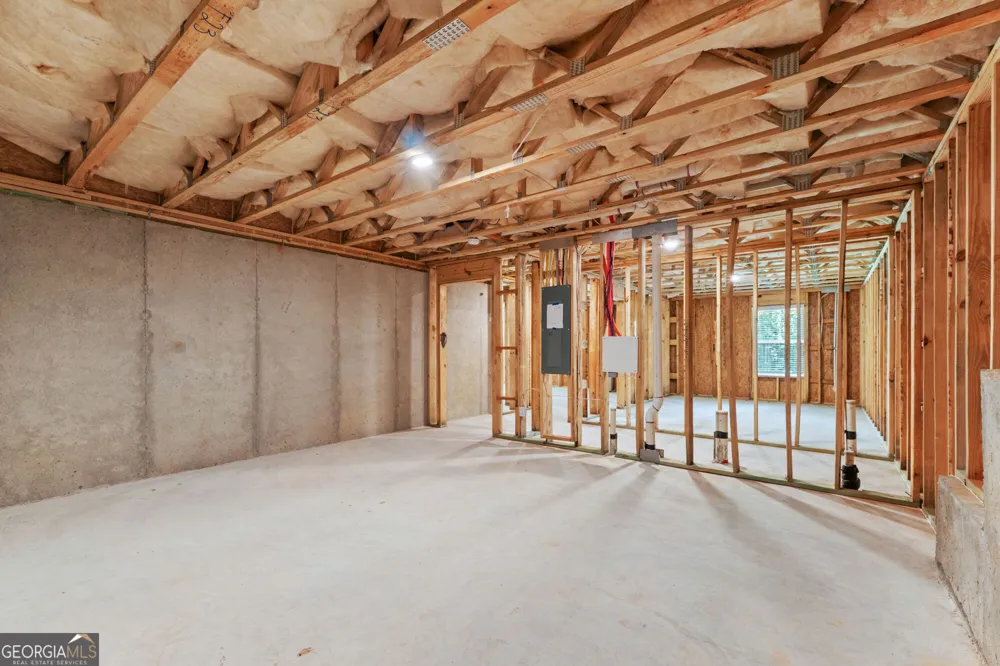 302 HUDSON CT Jackson, GA 30233
