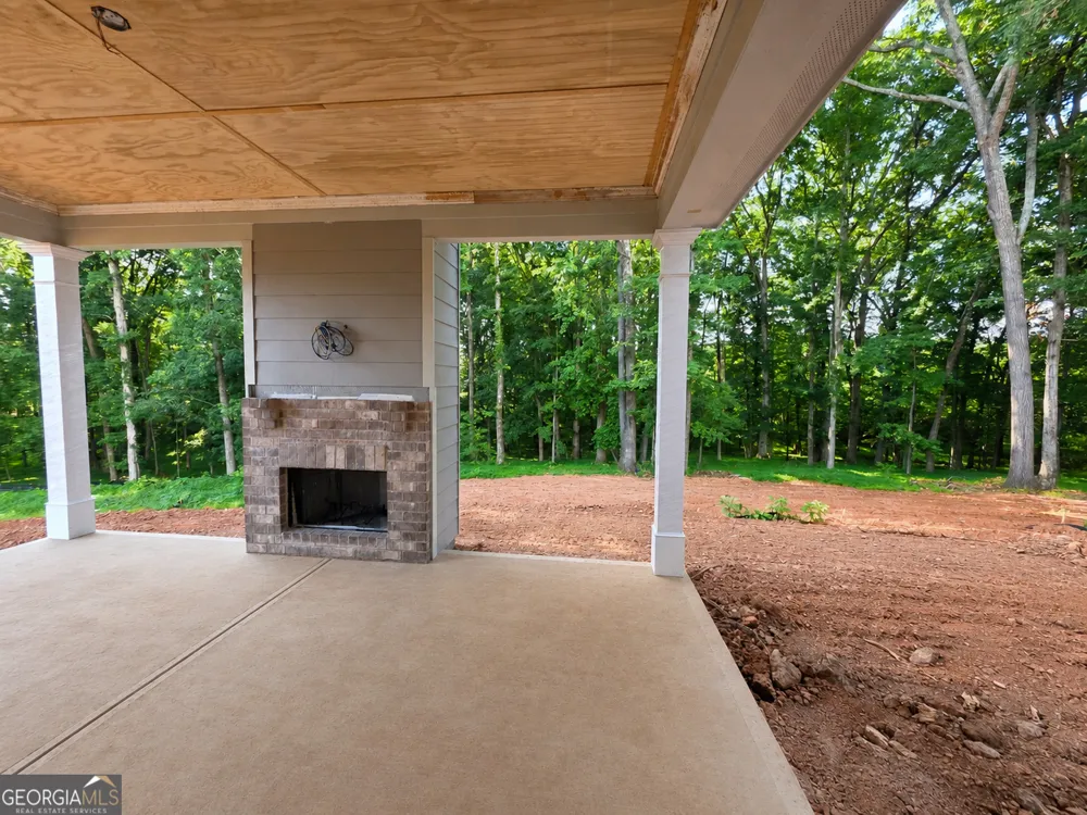 124 Maney DR Statham, GA 30666