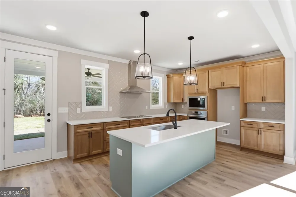 124 Maney DR Statham, GA 30666