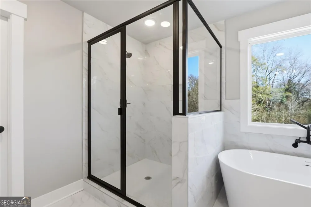 124 Maney DR Statham, GA 30666