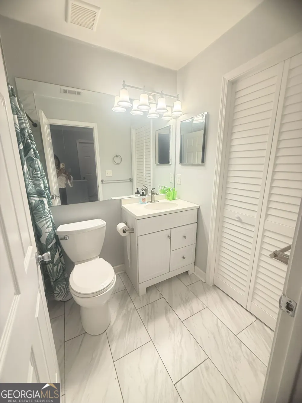 1263 Old Countryside CIR Stone Mountain, GA 30083