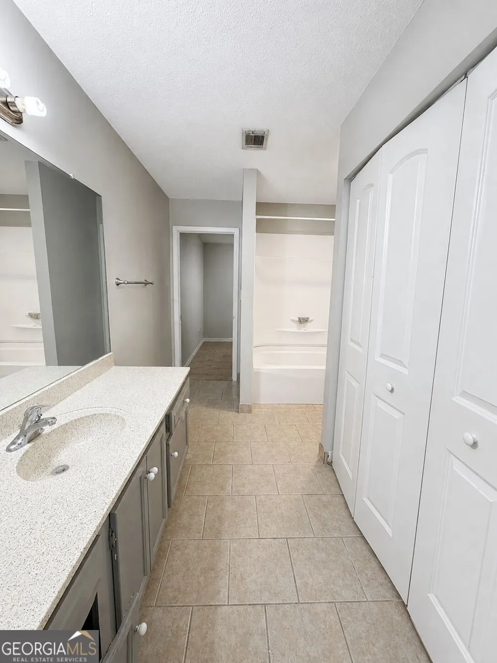 24314 Plantation DR Atlanta, GA 30324