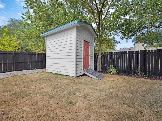 10901 Parkfield Drive Austin, TX 78758