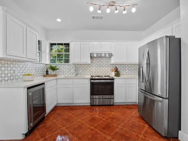 10901 Parkfield Drive Austin, TX 78758