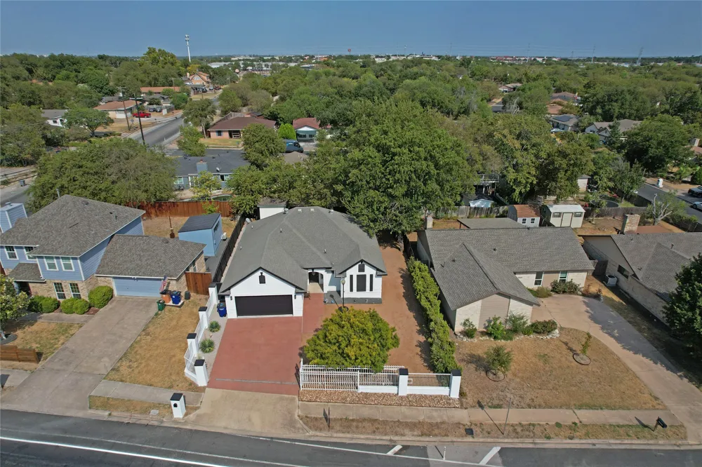 10901 Parkfield Drive Austin, TX 78758