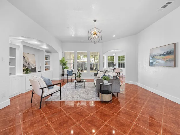 10901 Parkfield Drive Austin, TX 78758